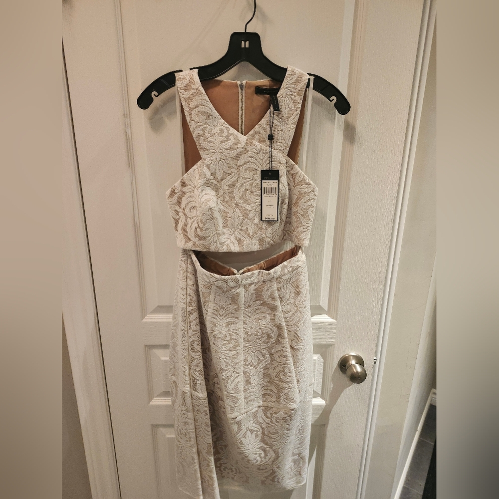 BCBG Max Azaria NWT "Ellyson" Crop Top & Skirt Pairing Size S